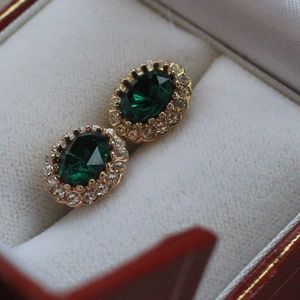 Emerald colored Earrings with Diamond like Cluster